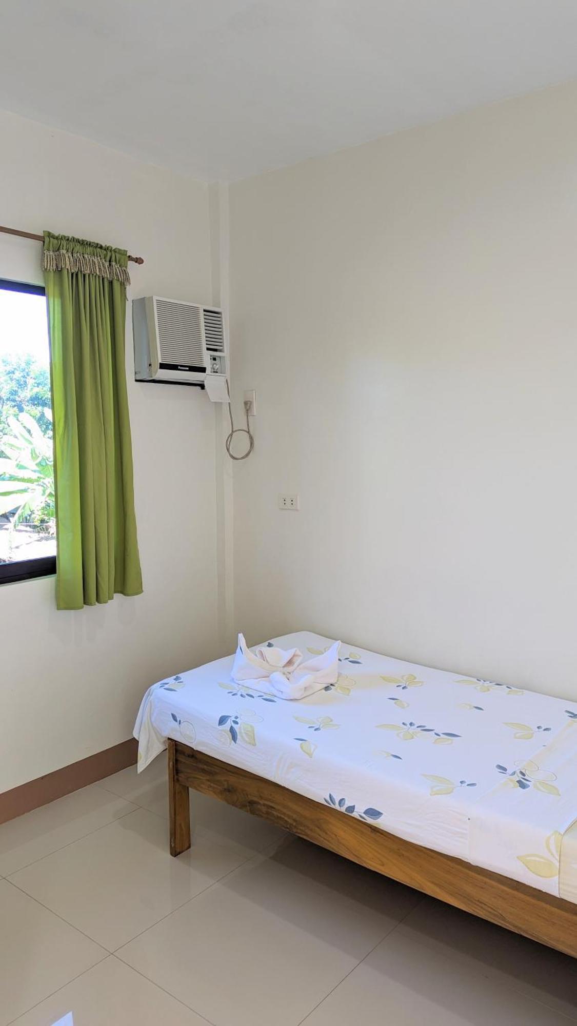 Charlina Inn Panglao Exterior foto