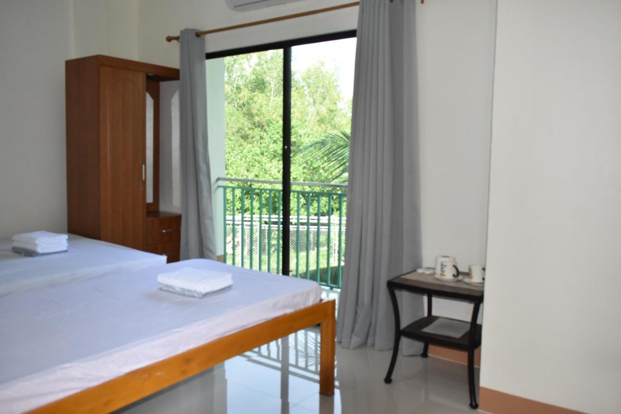 Charlina Inn Panglao Exterior foto
