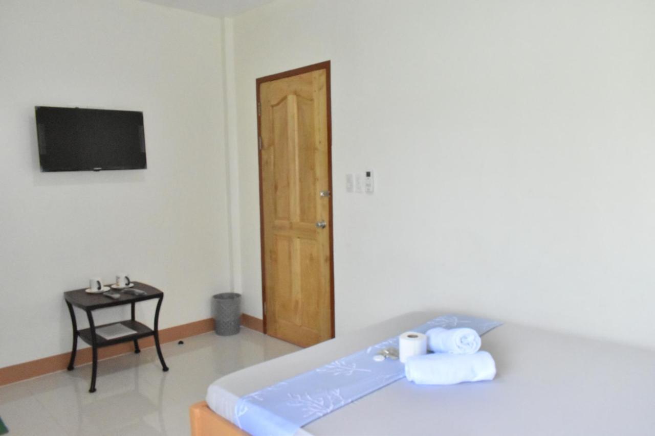 Charlina Inn Panglao Exterior foto