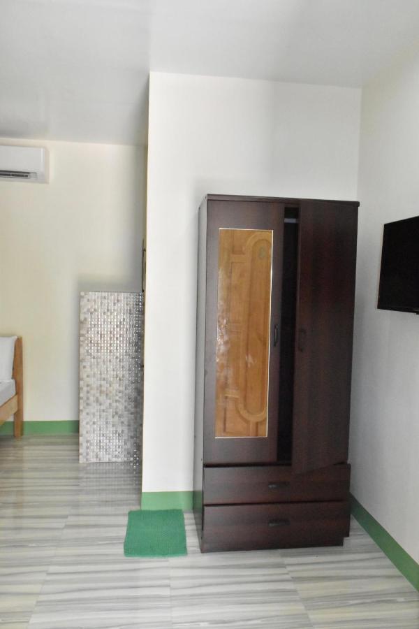 Charlina Inn Panglao Exterior foto